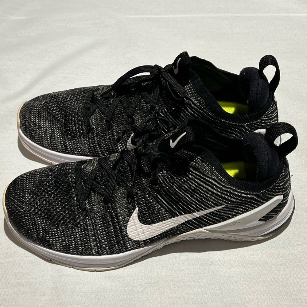 Nike Women's Metcon DSX Flyknit 2 Black White Oreo Shoes Size 10